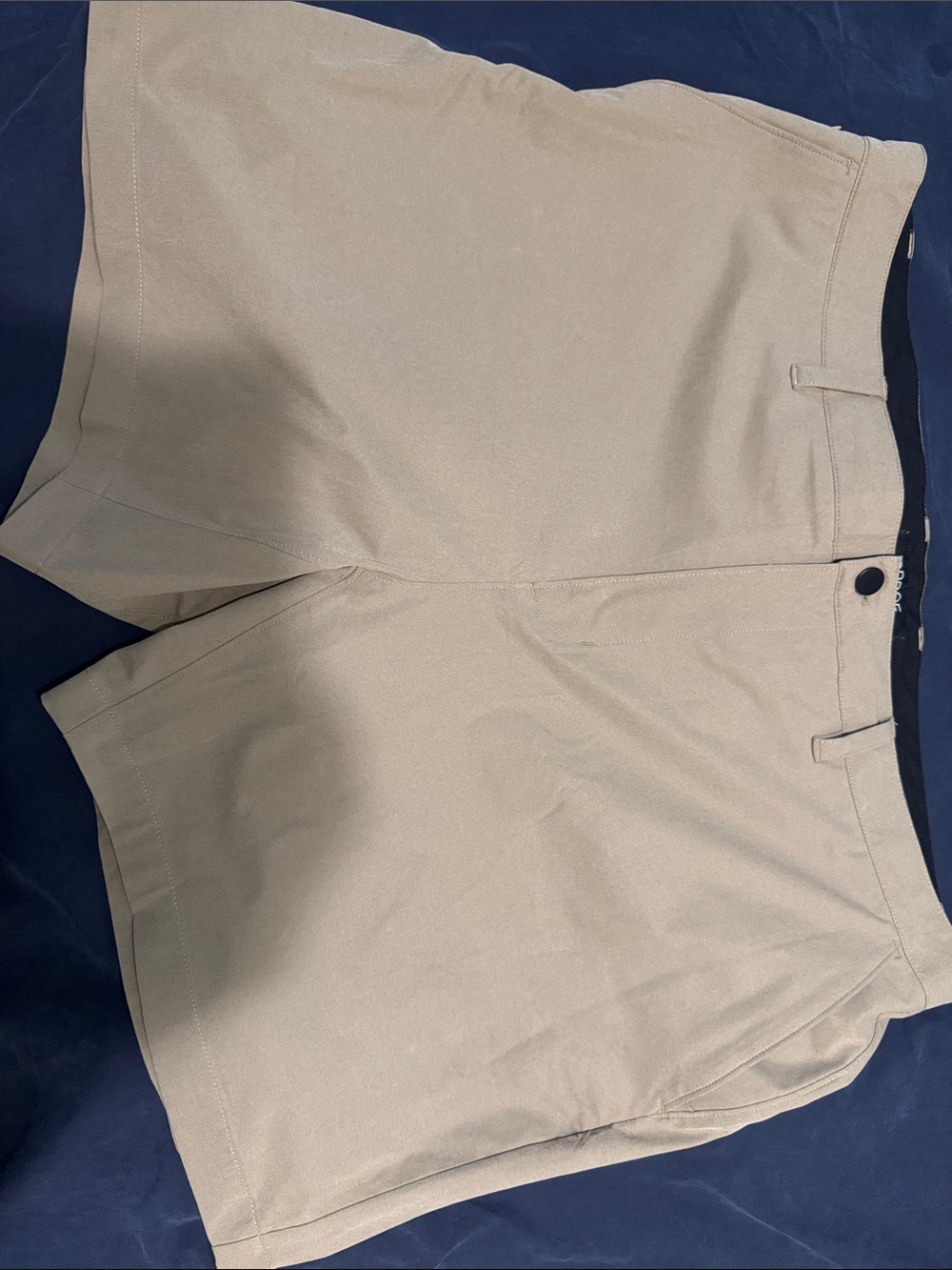 Proof Hybrid Shorts
Equator Hybrid Short - 7" in Dune